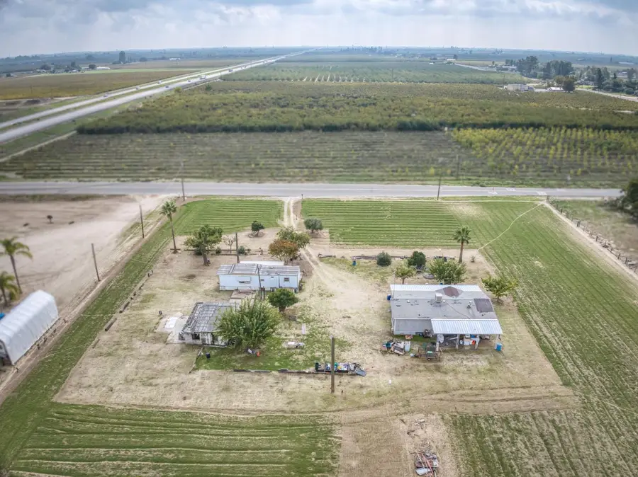 162 E South Avenue, Fresno, CA 93725 - Image #3