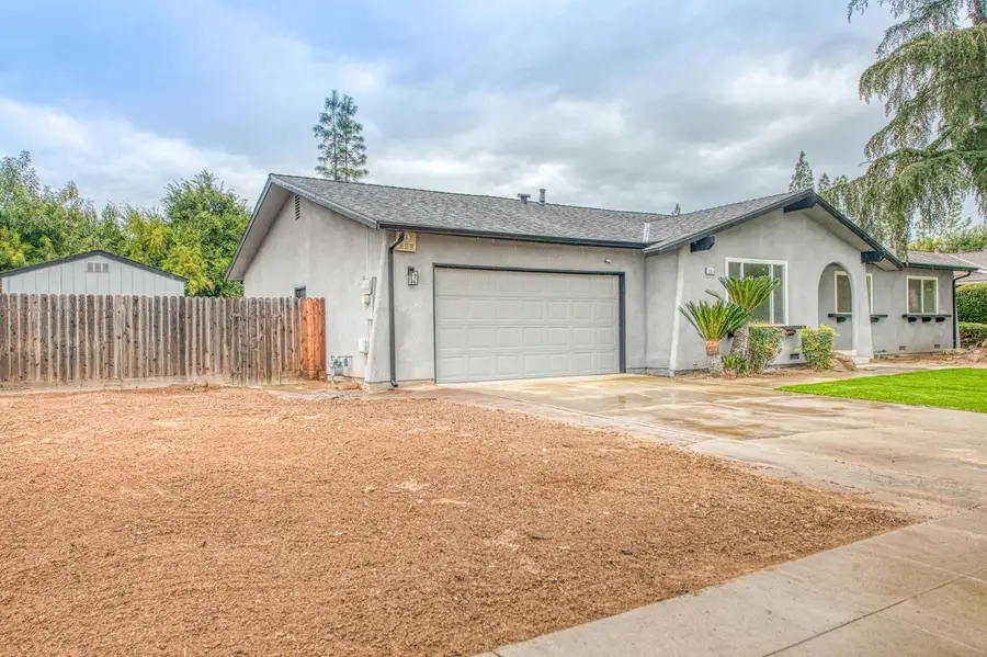 2058 W Vartikian Avenue, Fresno, CA 93711 - Image #2