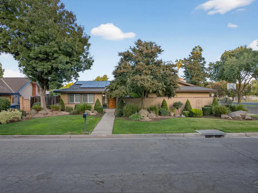 101 Mainberry Drive, Madera, CA 93637 - Image #2