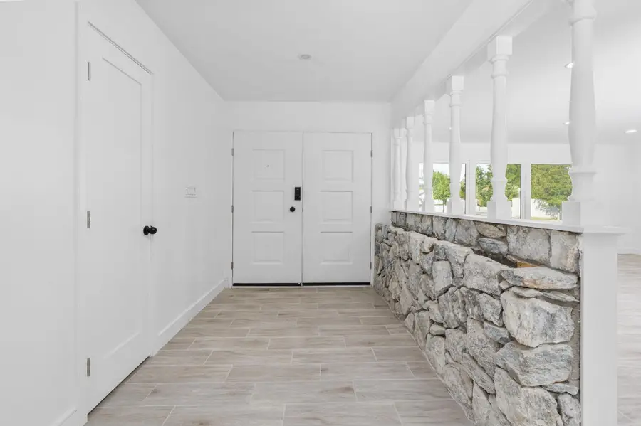 5454 E Butler Avenue, Fresno, CA 93727 - Image #3