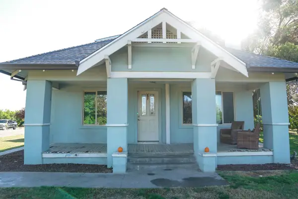 12647 E Clarkson Avenue, Kingsburg, CA 93631