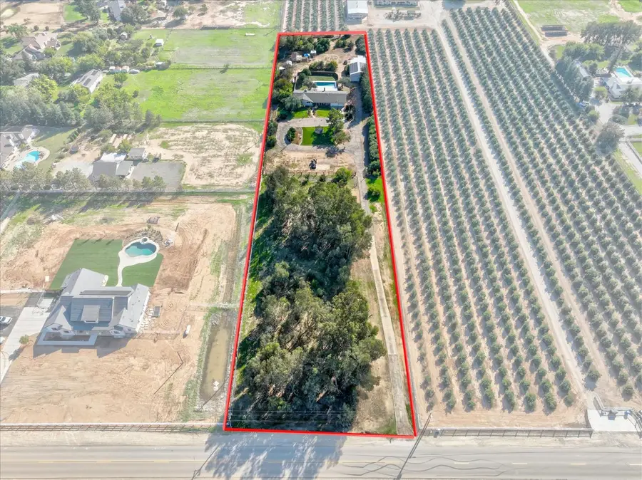 13717 E Shaw Avenue, Sanger, CA 93657 - Image #3