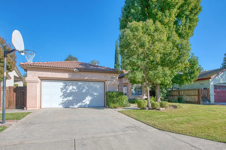 7076 N Gregory Avenue, Fresno, CA 93722 - Image #3