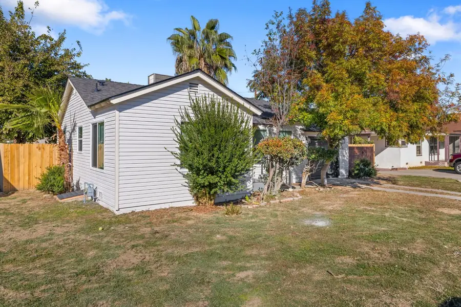 766 Lincoln Street, Hanford, CA 93230 - Image #3