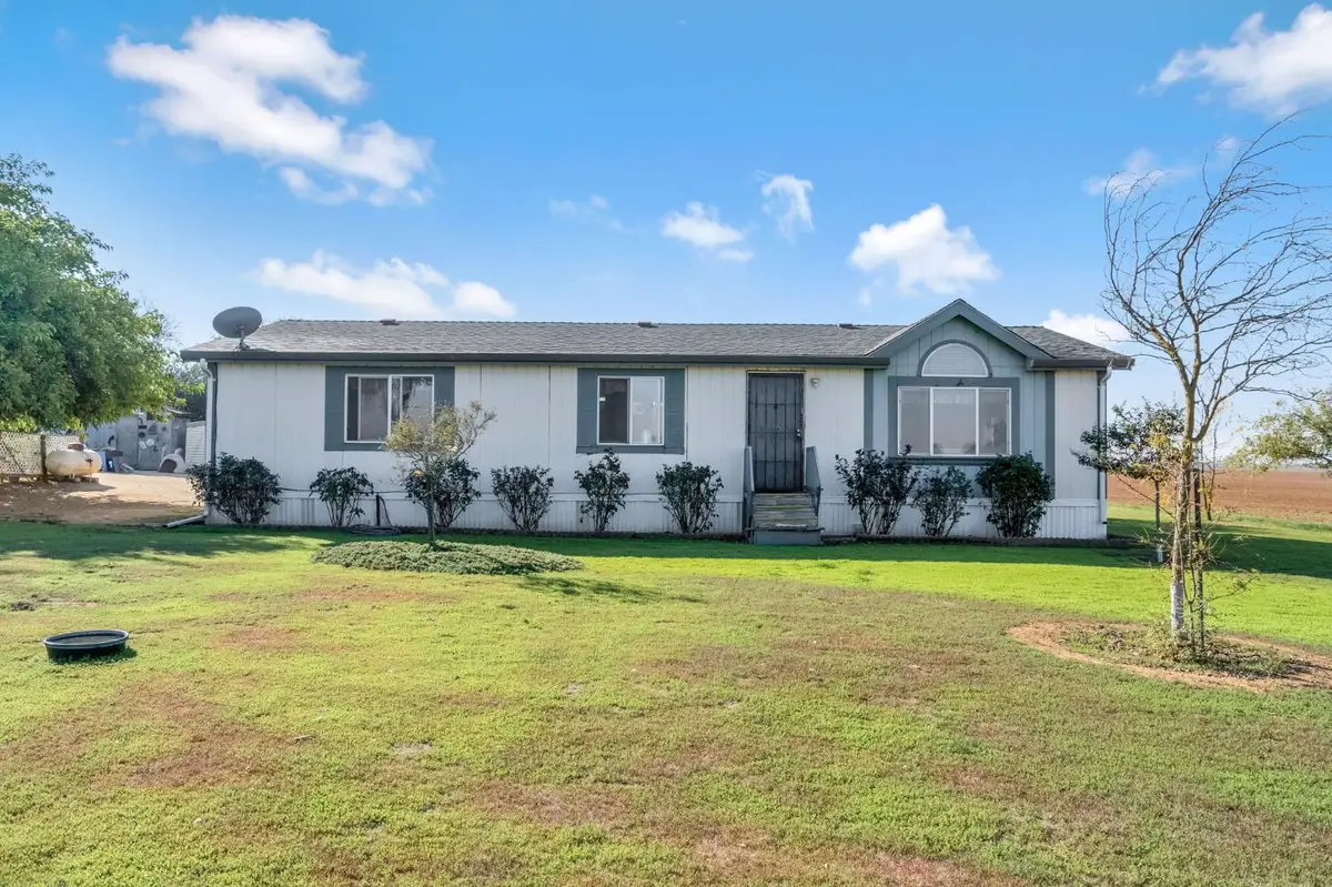 25750 Avenue 20 1/2, Madera, CA 93638 - #1