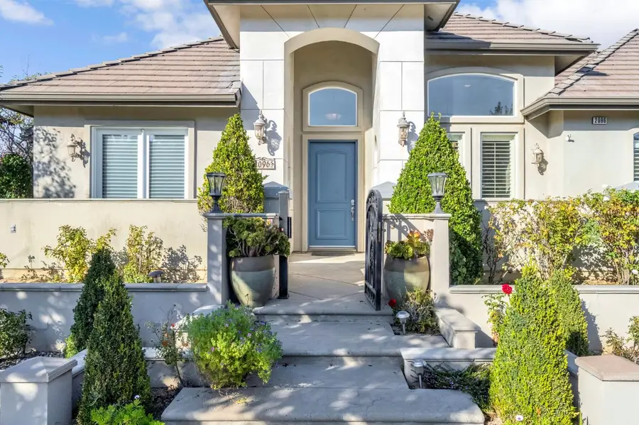 2096 E Olympic Avenue, Fresno, CA 93730 - Image #2