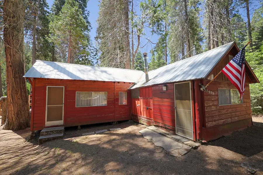 57989 Eshom Valley Drive, Badger, CA 93603 - Image #2