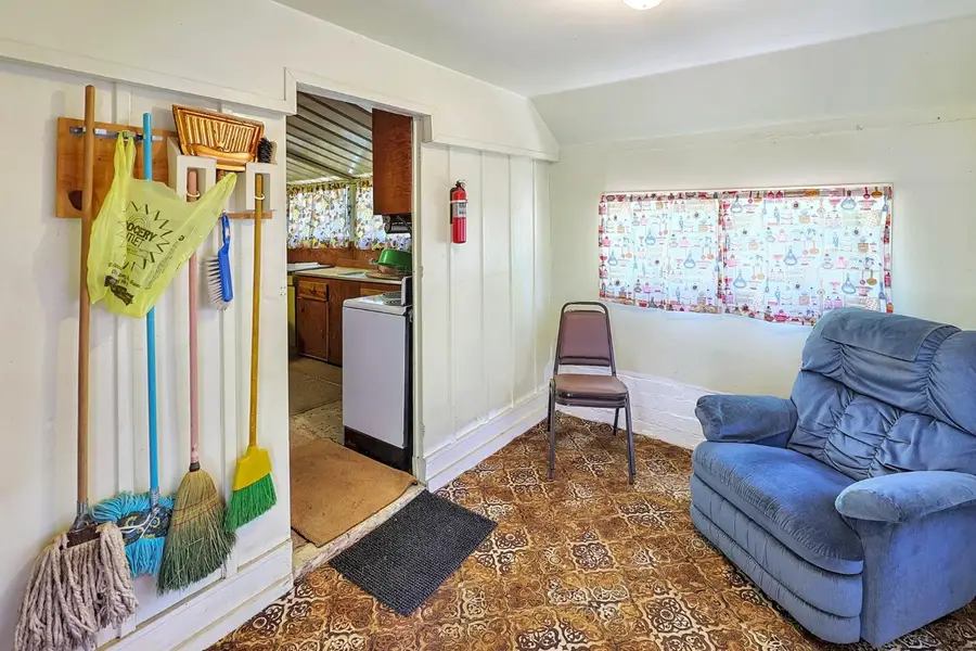 57989 Eshom Valley Drive, Badger, CA 93603 - Image #3