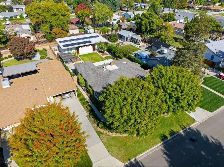 1673 Union, Kingsburg, CA 93631 - Image #3