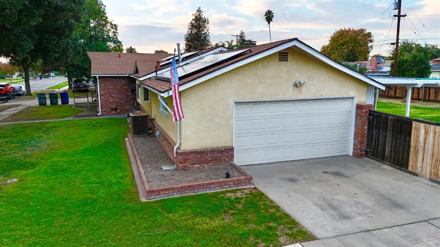 906 W. Ashcroft, Fresno, CA 93705 - Image #3