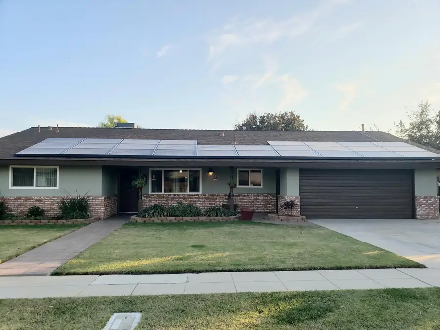 3279 W Luna Drive, Riverdale, CA 93656 - Image #2