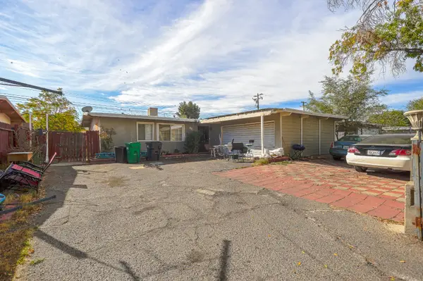 750 W Avenue H-12, Lancaster, CA 93535
