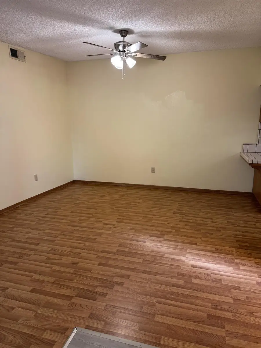 1104 Pinewood Court, Madera, CA 93637 - Image #3