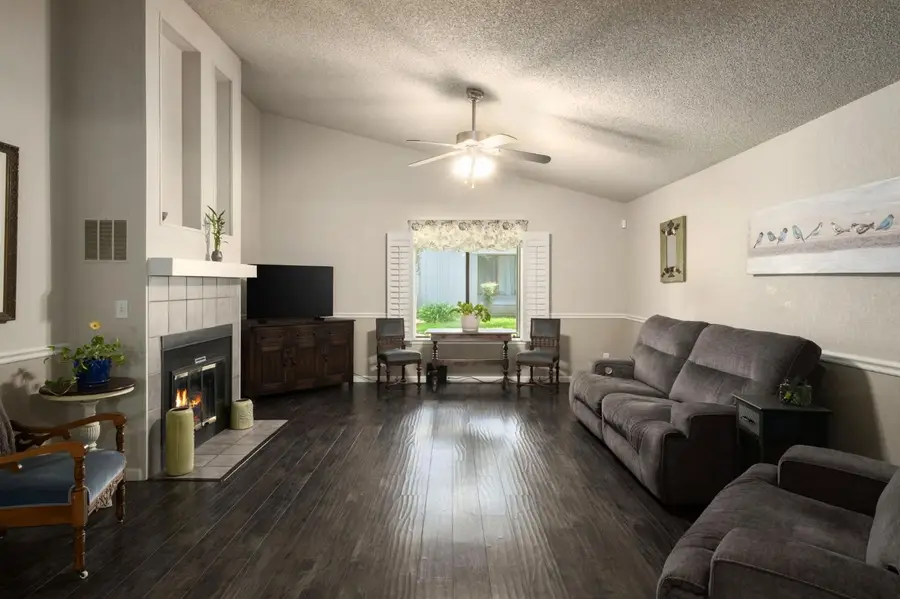 1830 Cougar Lane, Clovis, CA 93611 - Image #3