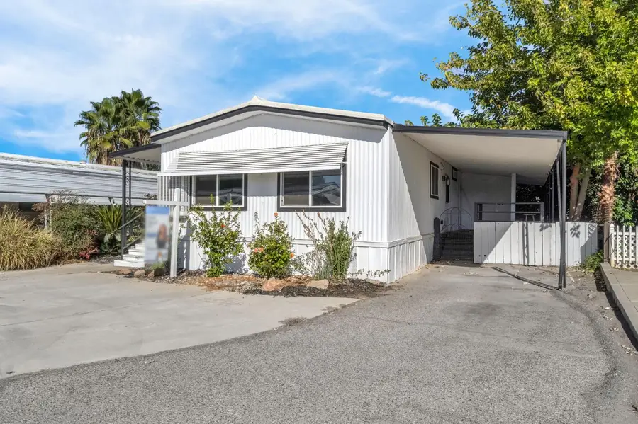 1218 E Cleveland Avenue #153, Madera, CA 93638 - Image #2