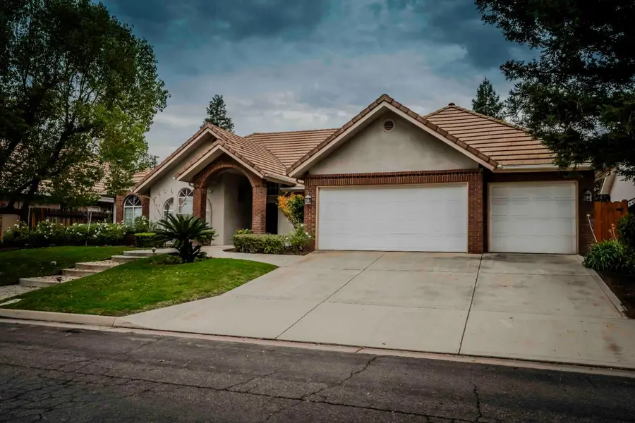 8860 N 10th Street, Fresno, CA 93720 - Image #3