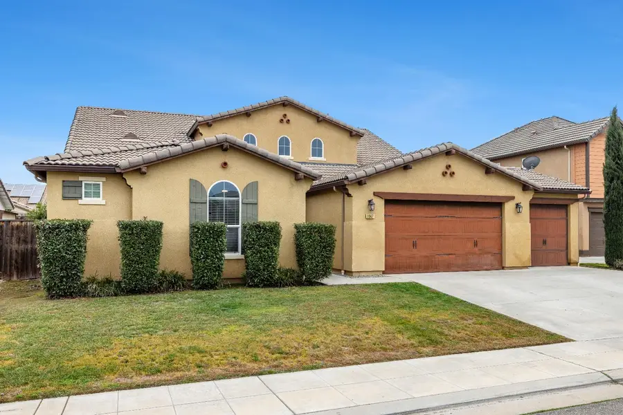 1047 Maine Avenue, Clovis, CA 93619 - Image #2