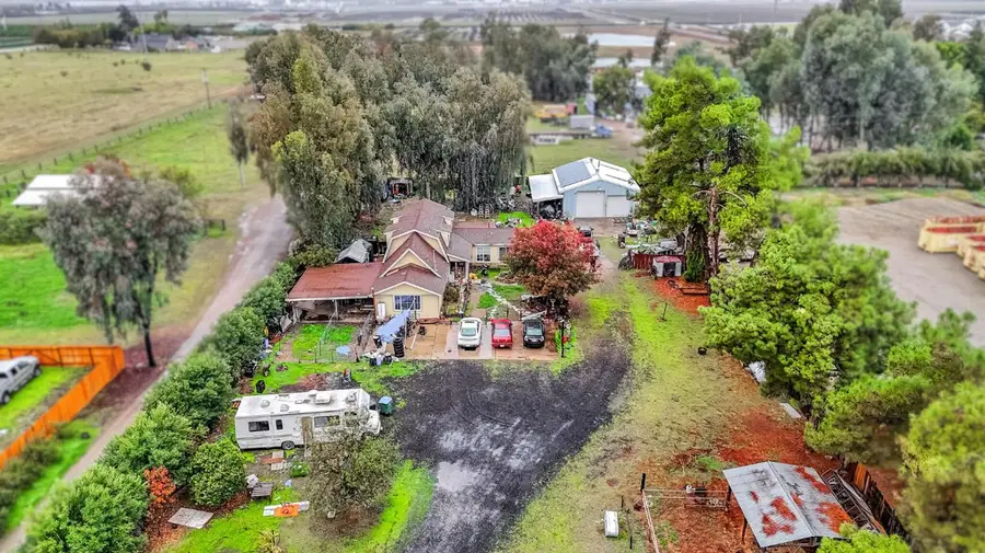 1923 N Armstrong Avenue, Fresno, CA 93727 - Image #2