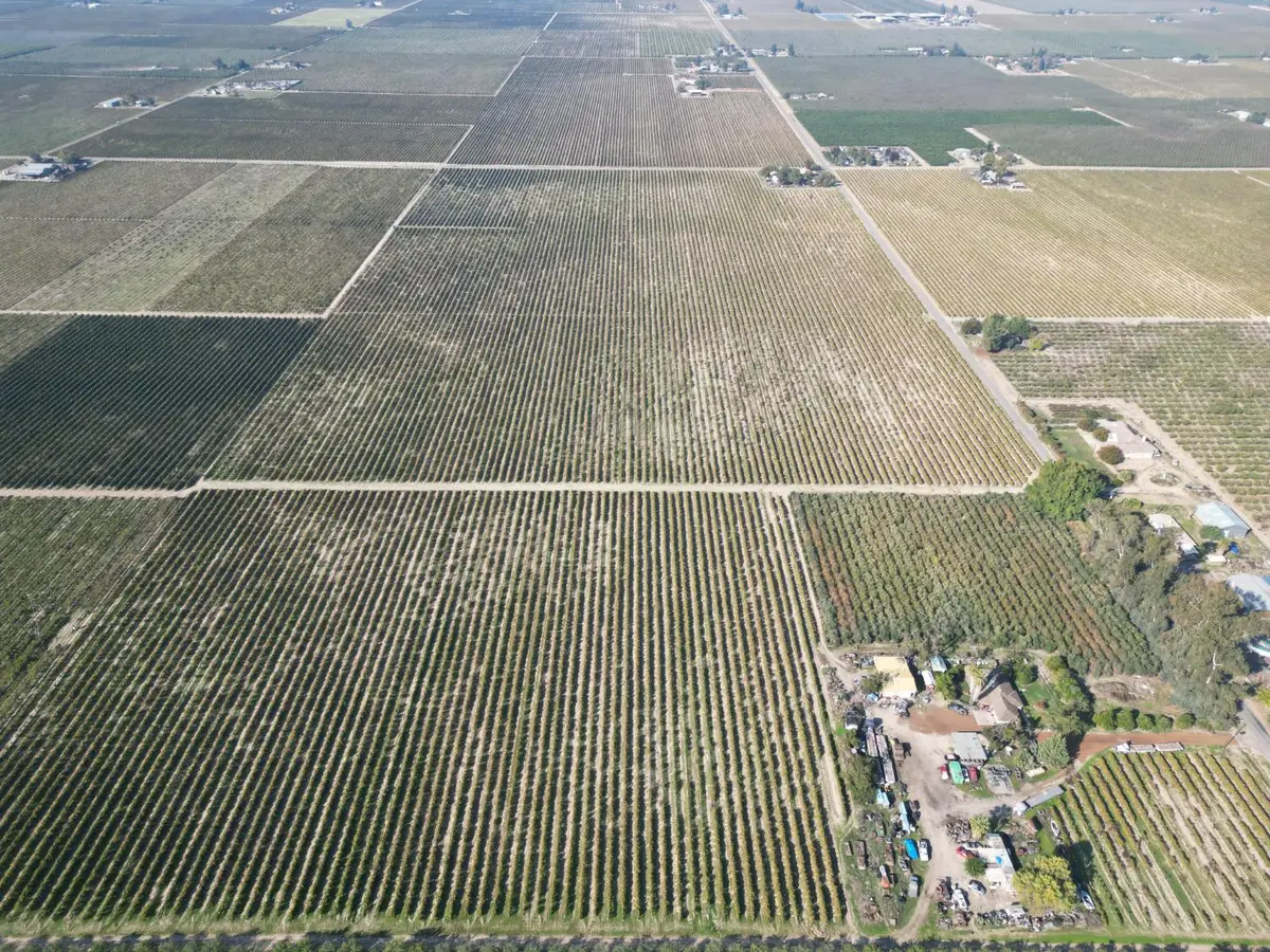 529 W. Floral Avenue, Fresno, CA 93707 - Image #1