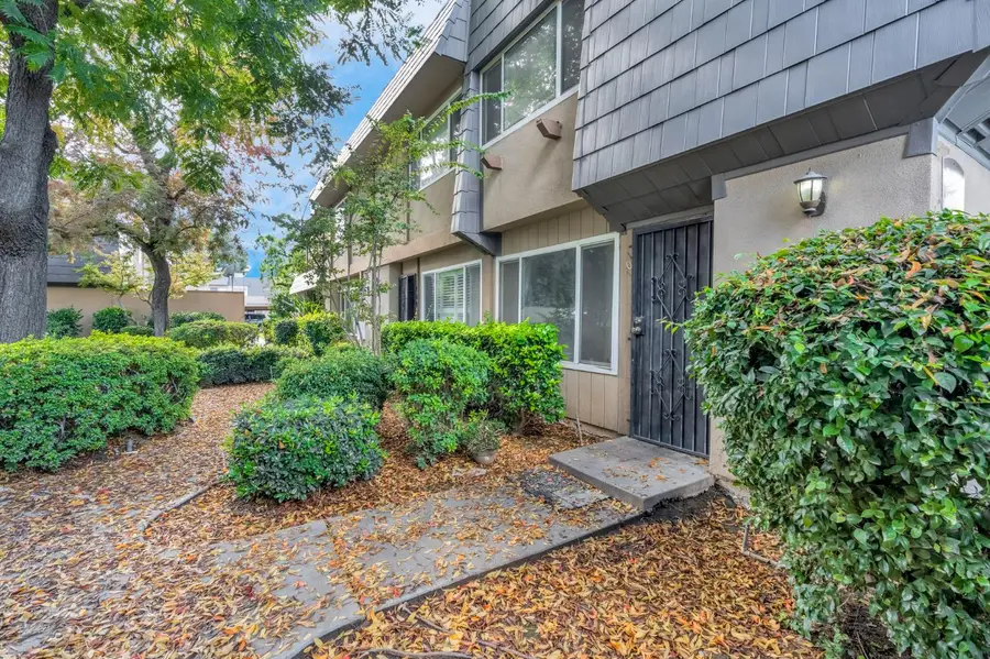 5138 E Ashlan Avenue #101, Fresno, CA 93727 - Image #2