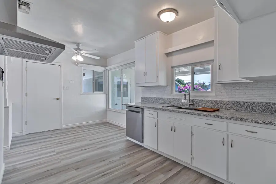 4774 Hammond, Fresno, CA 93703 - Image #3