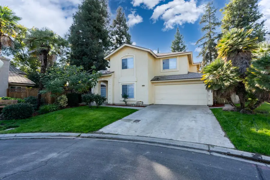 10563 N Seacrest Drive, Fresno, CA 93730 - Image #2