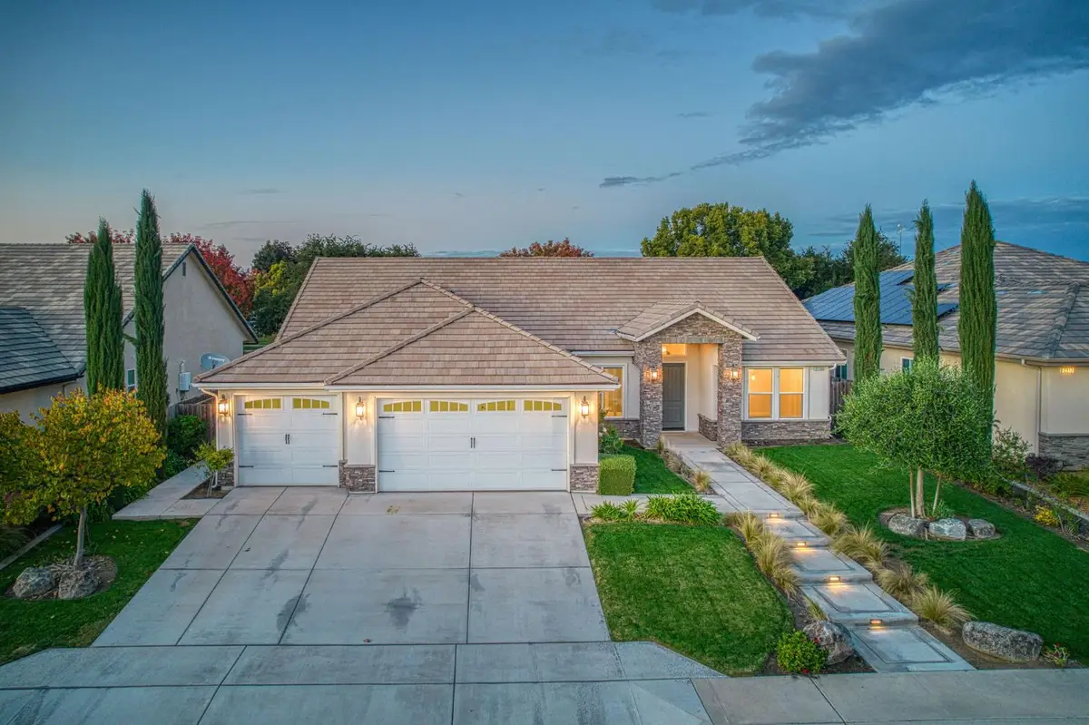 2115 Sophia Lane, Kingsburg, CA 93631 - Image #1