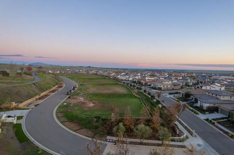 882 Terrace Place, Madera, CA 93636 - Image #2