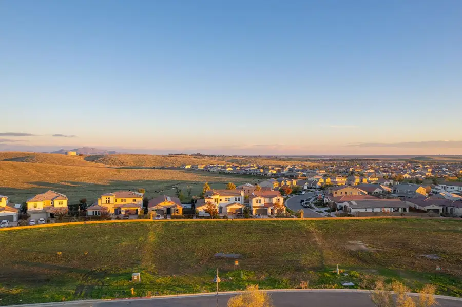 934 Terrace Place, Madera, CA 93636 - Image #2