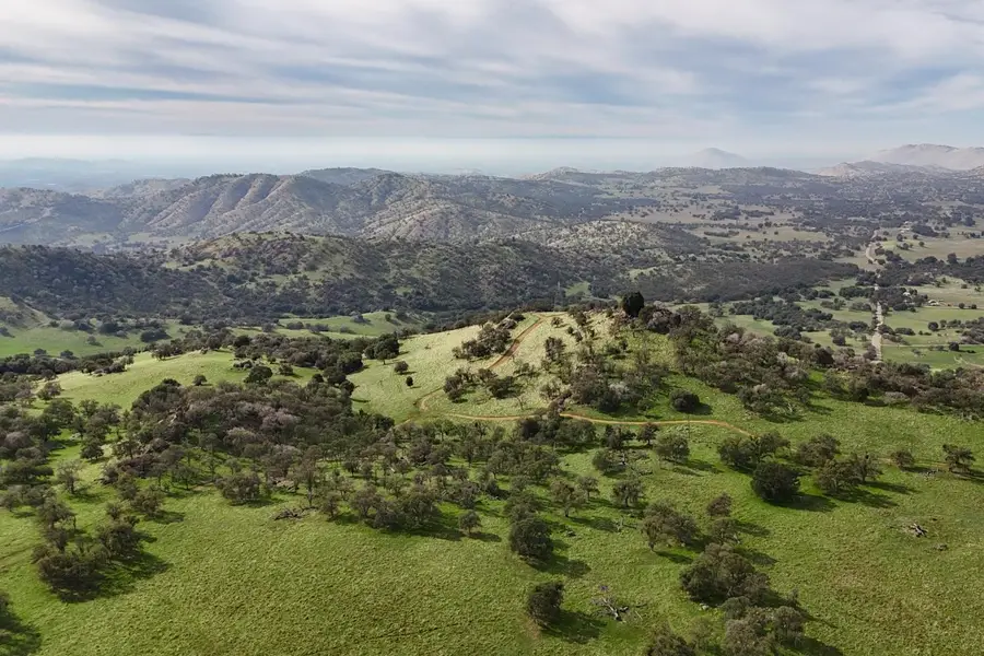 35294 Ruth Hill Road, Yokuts Valley, CA 93675 - Image #3