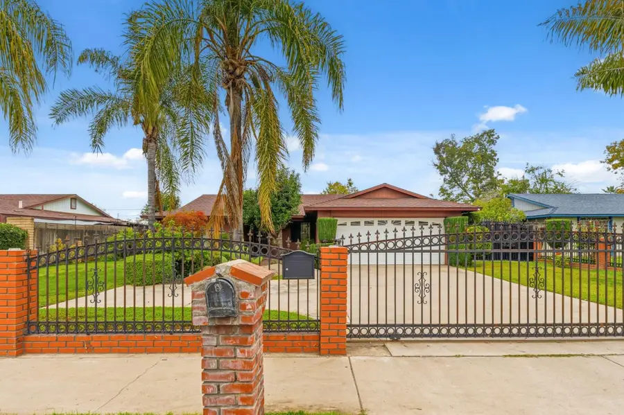 204 W Cesar Chavez, Fresno, CA 93706 - Image #2