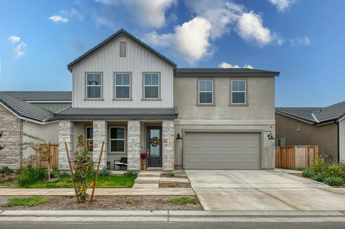 1270 Summerset Avenue, Clovis, CA 93619 - Image #1