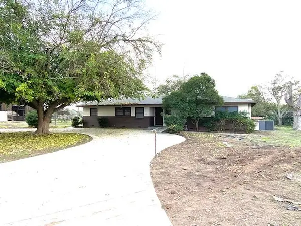 5231 Chico Avenue, Kingsburg, CA 93631