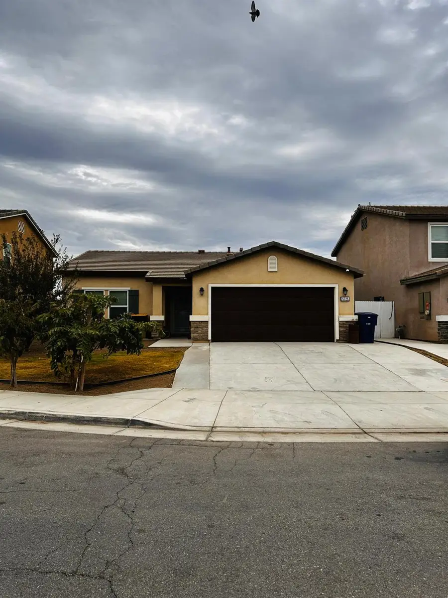 5725 Winnipeg Dr, Bakersfield, CA 93313 - Image #2