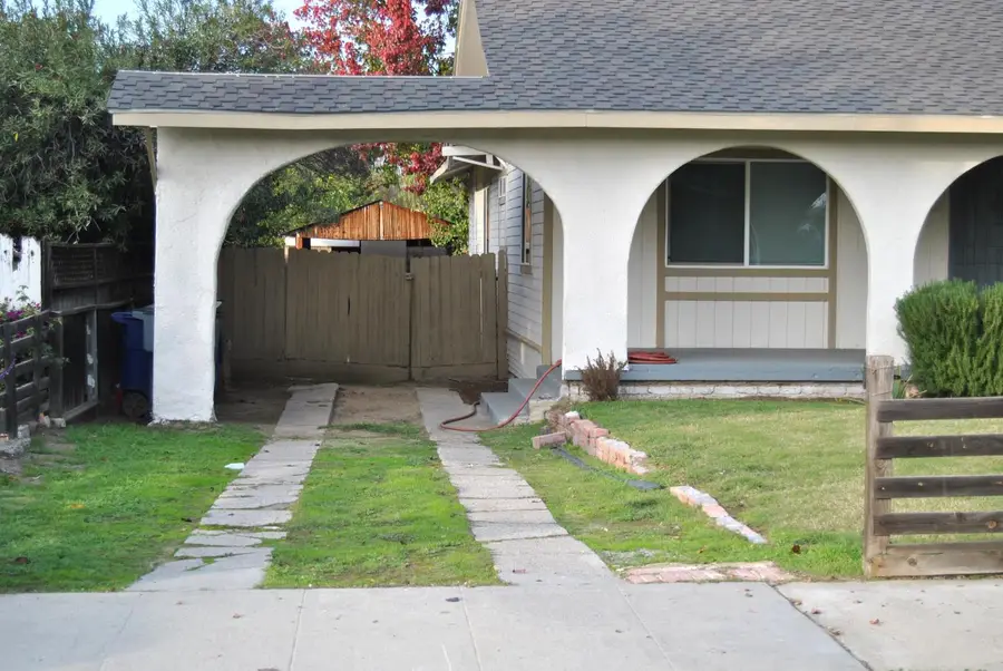 935 E Fedora Avenue, Fresno, CA 93704 - Image #3