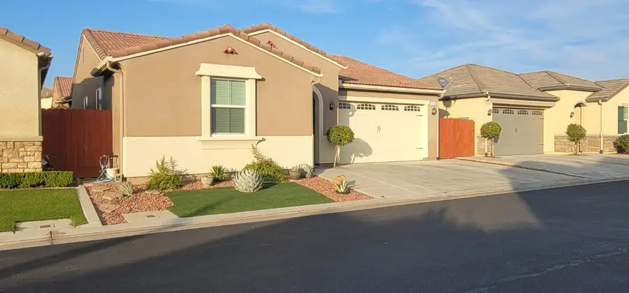 2153 Lombard Lane, Clovis, CA 93619 - Image #2