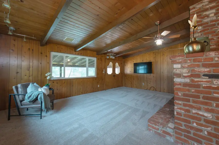 21256 Tollhouse Road, Clovis, CA 93619 - Image #2