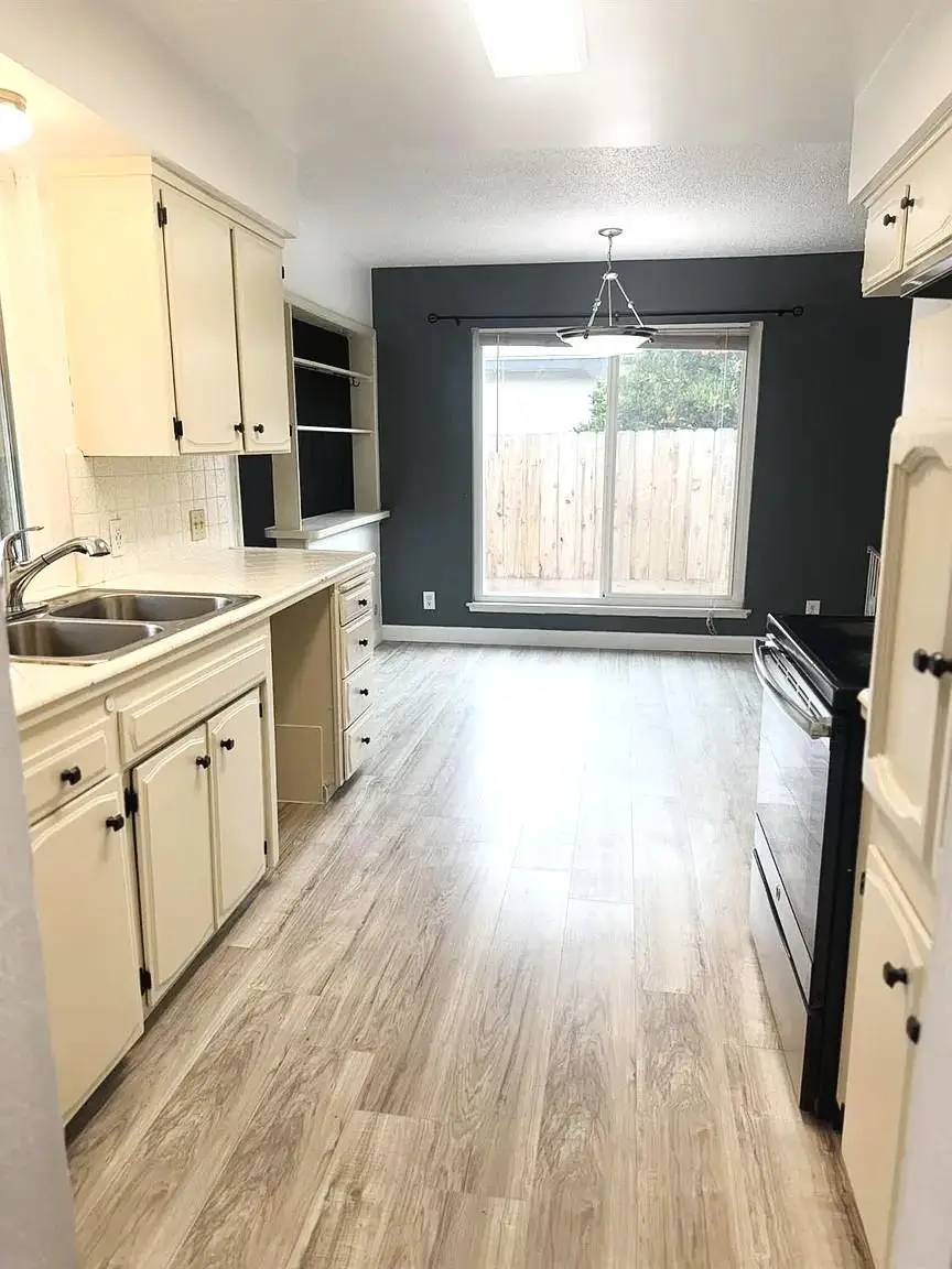 698 W Donner Avenue, Clovis, CA 93612 - Image #3