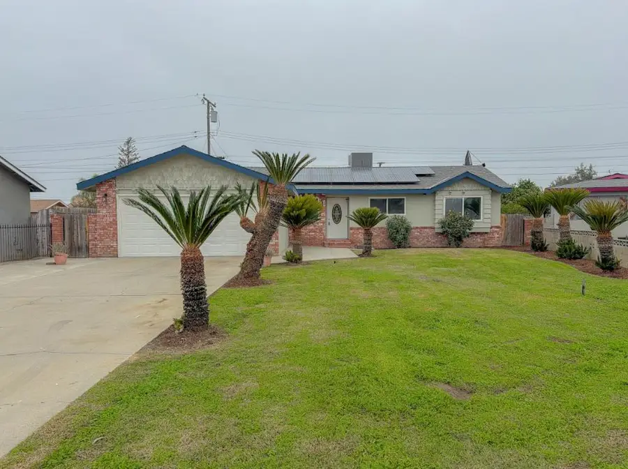1400 W Oakland Avenue, Tulare, CA 93274 - Image #2