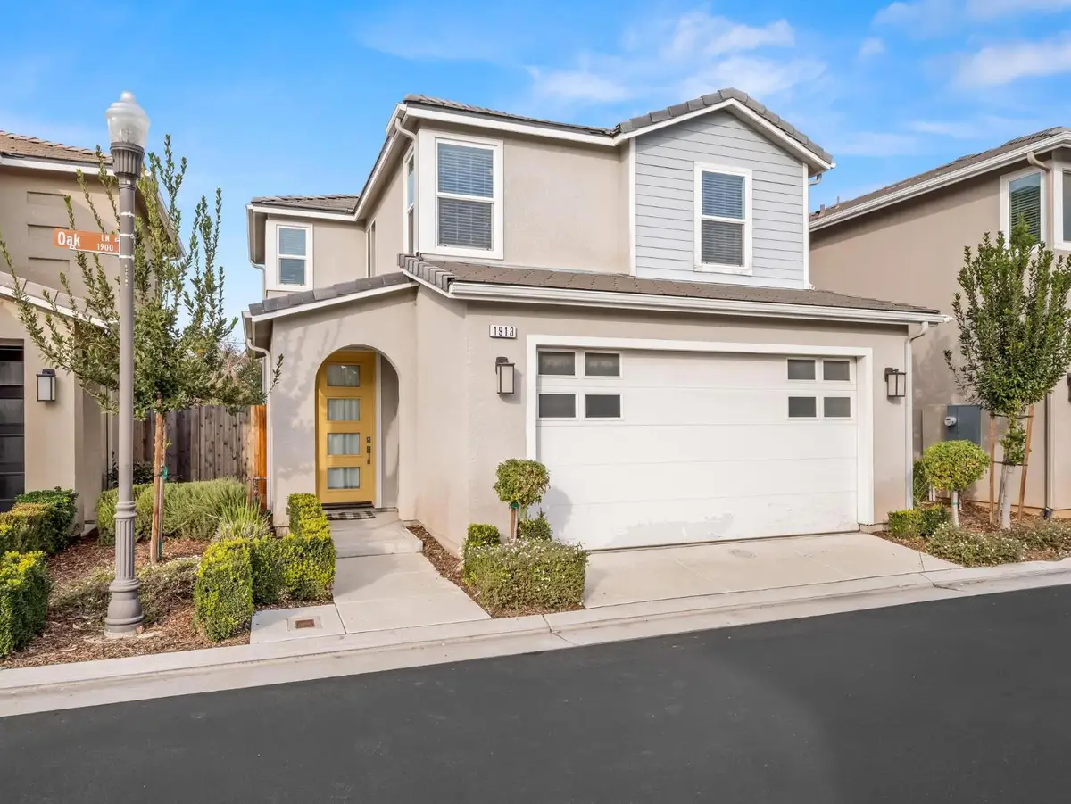 1913 Oak Lane, Clovis, CA 93619 - #1