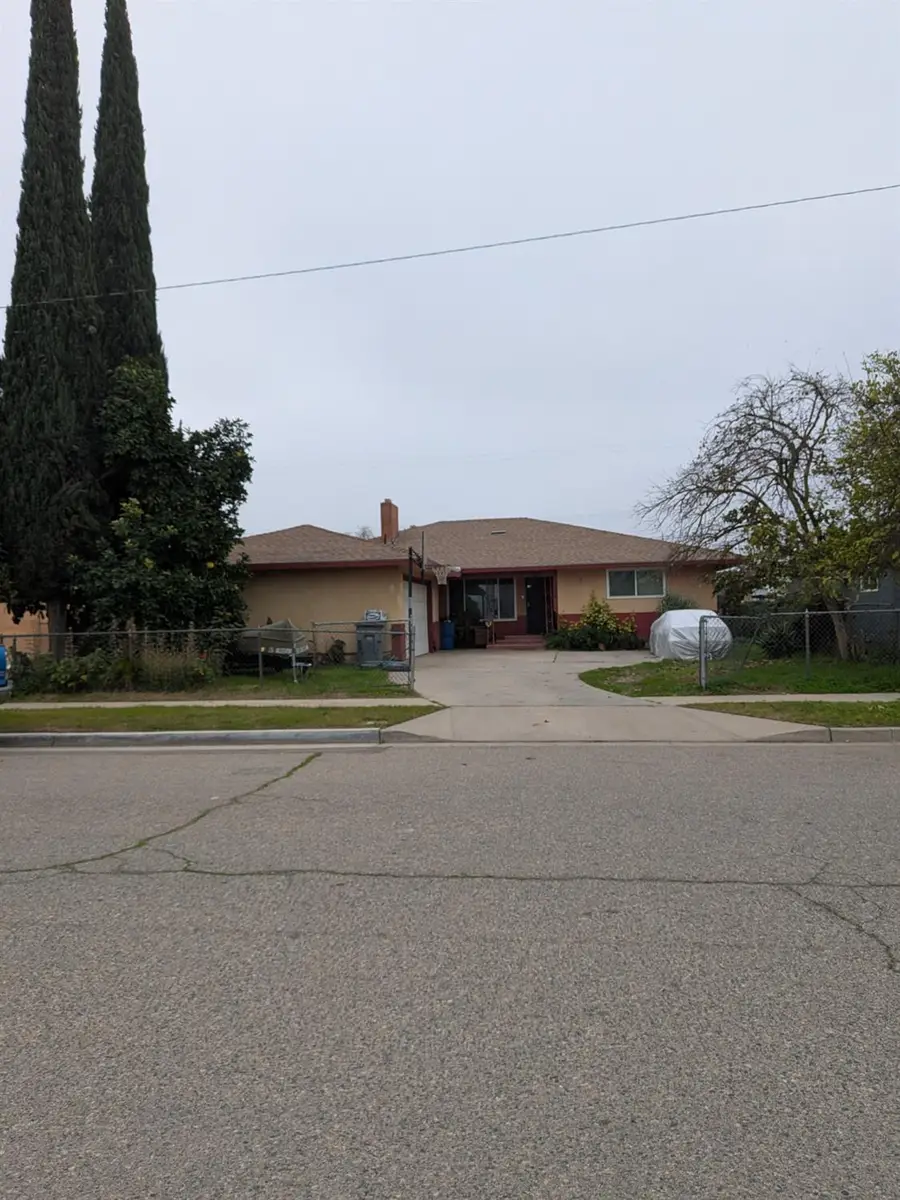 358 E Kaviland Avenue, Fresno, CA 93706 - Image #3