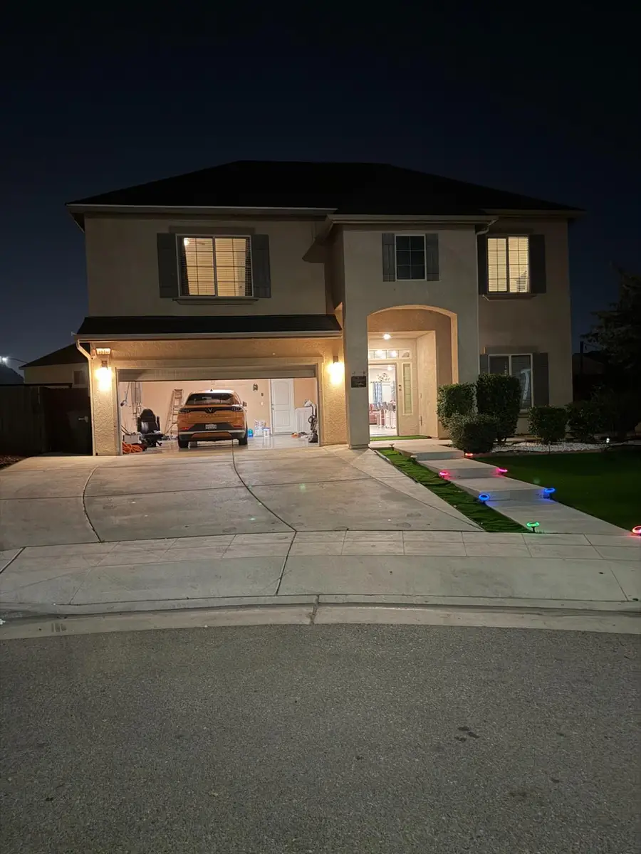 1616 N Delbert Avenue, Fresno, CA 93722 - Image #2