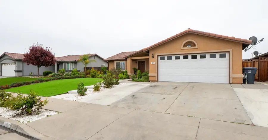 1935 Madison Drive, Madera, CA 93638 - Image #3