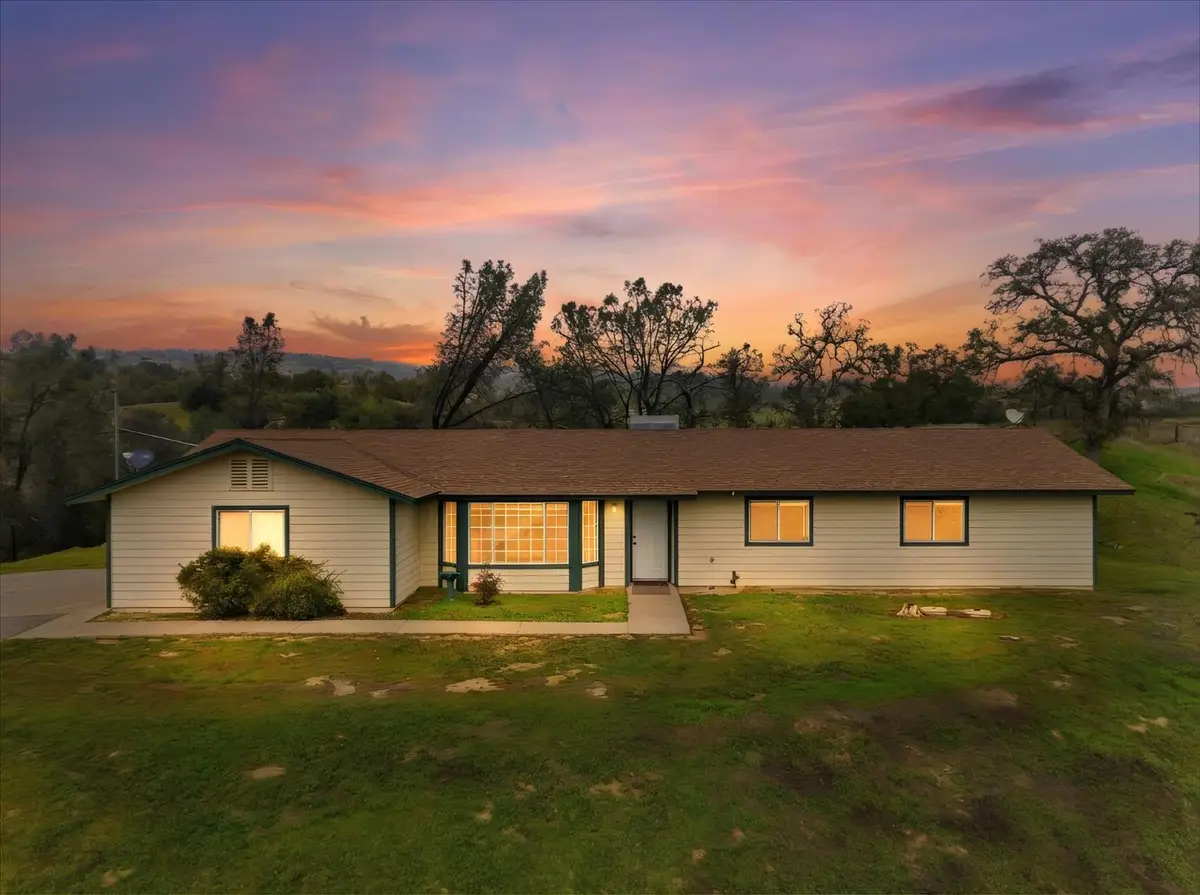 22951 N Lilley Way, Coarsegold, CA 93614 - Image #1
