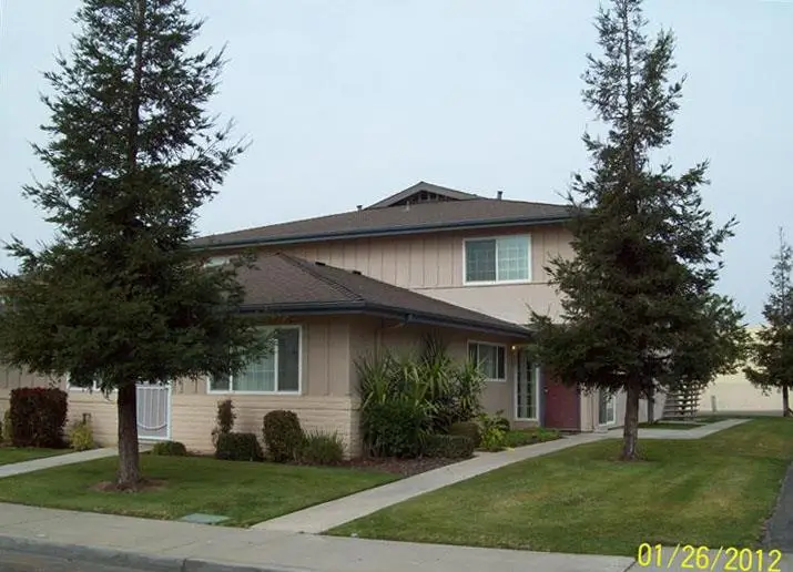 431 W Alamos Avenue #4, Clovis, CA 93612 - #1