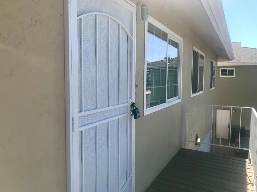 431 W Alamos Avenue #4, Clovis, CA 93612 - #3