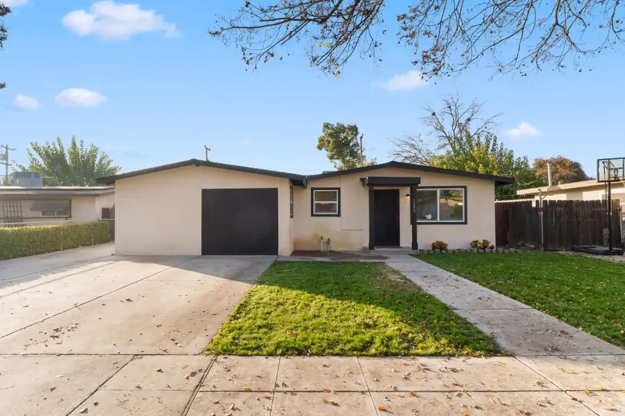 1293 N Bailey Avenue, Fresno, CA 93727 - Image #2