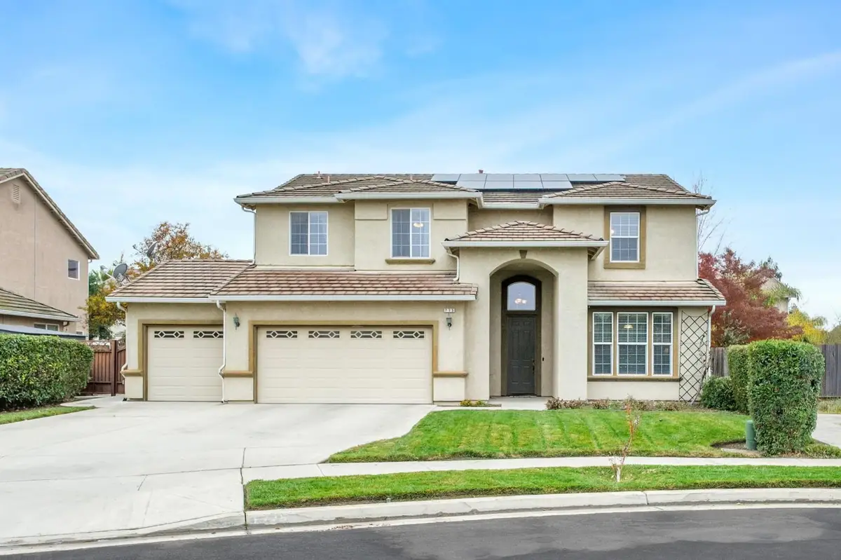775 S Michelle Avenue, Kerman, CA 93630 - Image #1