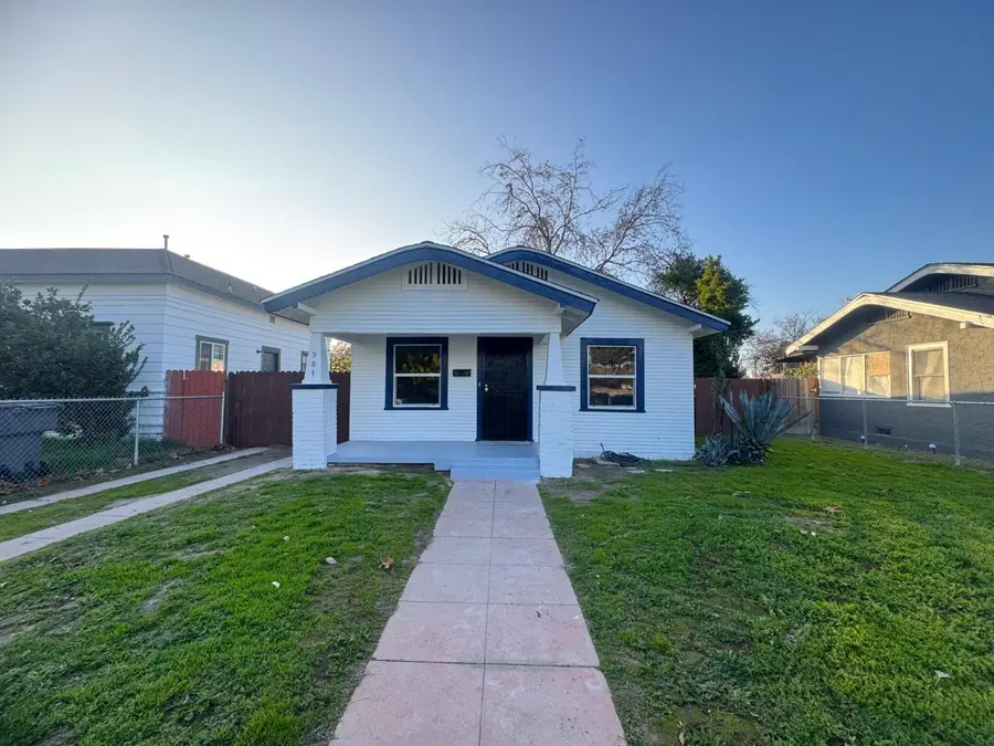 987 N Adoline Avenue, Fresno, CA 93728 - Image #2
