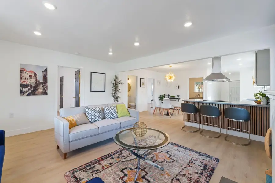 1576 N Safford Avenue, Fresno, CA 93728 - Image #3